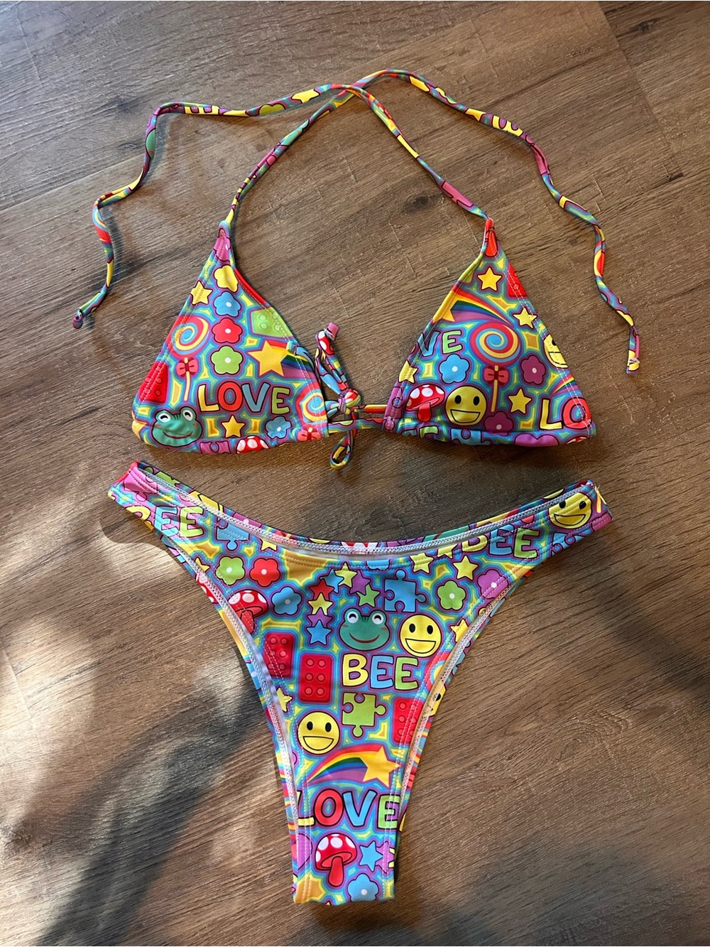ROMWE Bikini Set Womens Size M Multicolor Graphic Triangle Top High Cut
